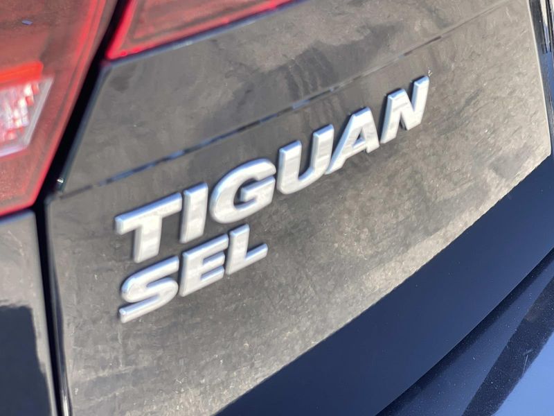 Used 2018 Volkswagen Tiguan 2.0T SEL FWD