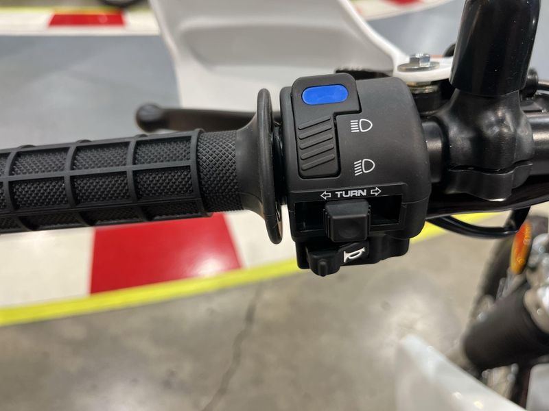 New 2025 Honda XR650L Image 12