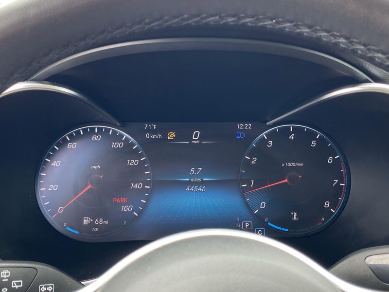 Used 2022 Mercedes-Benz GLC 300Image 29