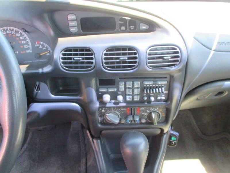 Used 2001 Pontiac Grand Prix GTImage 15
