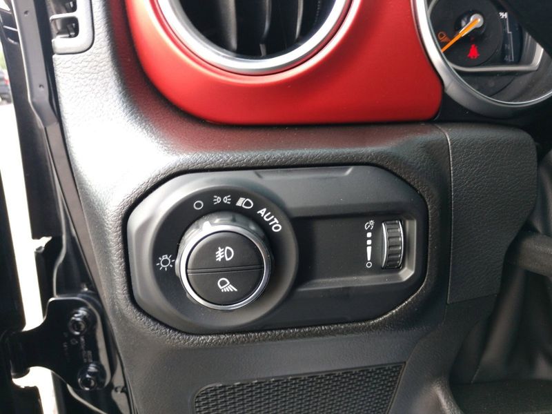 2023 Jeep Gladiator Rubicon 4x4Image 28