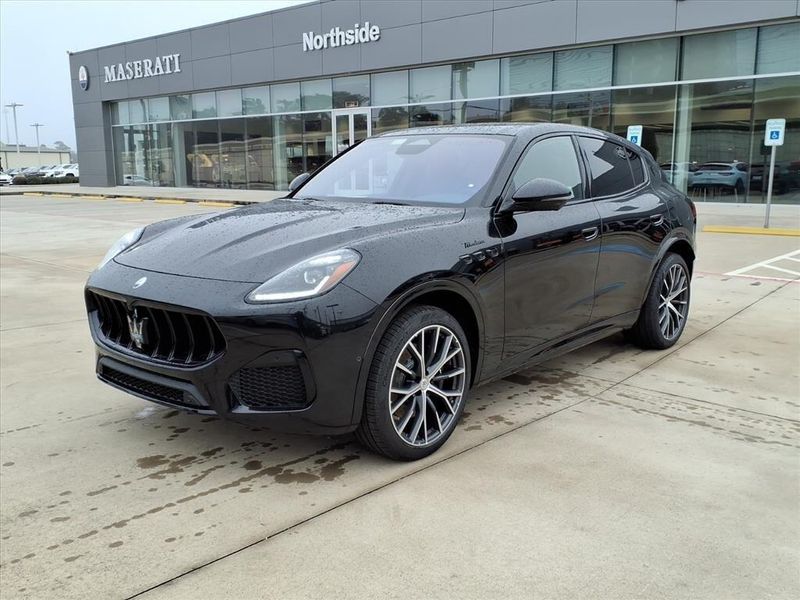 New 2026 Maserati Grecale ModenaImage 4