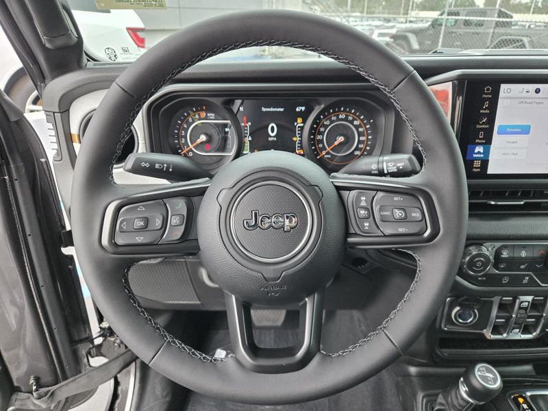 New 2026 Jeep Gladiator Sport S 4x4