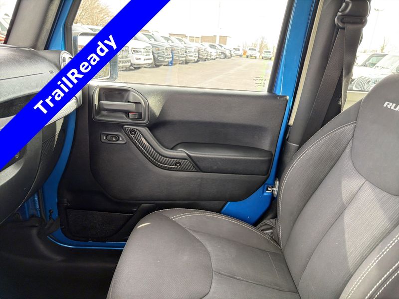 Used 2015 Jeep Wrangler JK RubiconImage 28