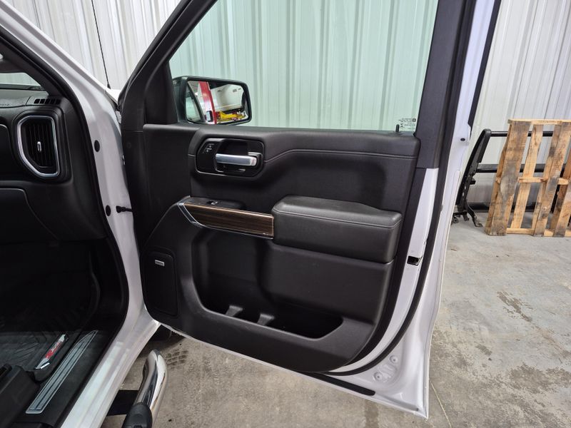 2021 Chevrolet Silverado 1500 RSTImage 18