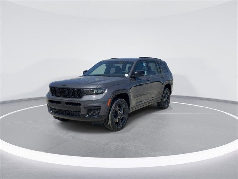 2024 Jeep Grand Cherokee L Altitude 4x4Image 4