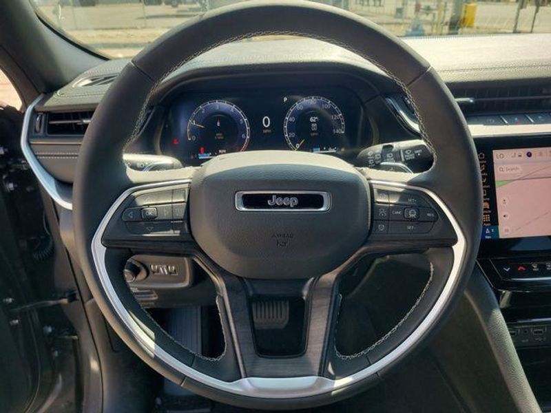 New 2026 Jeep Grand Cherokee Limited 4x4