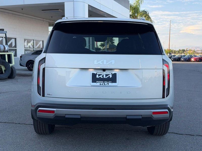 New 2027 Kia Telluride Hybrid EXImage 6