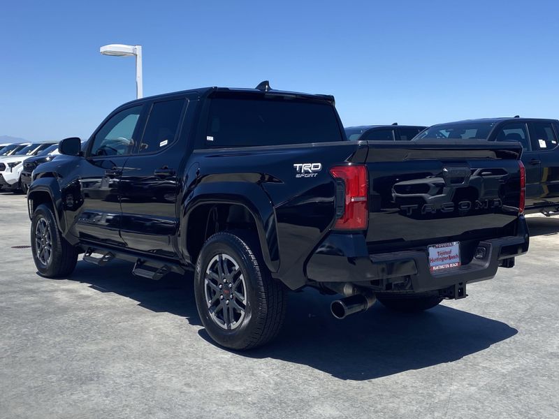 Used 2025 Toyota Tacoma TRD SportImage 5