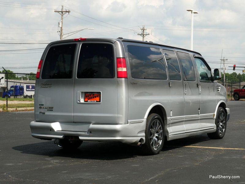 2011 Chevrolet Express 1500 Image 12