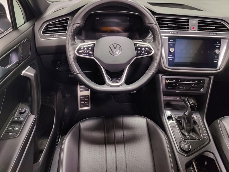 Used 2024 Volkswagen Tiguan SE R-Line Black AWD w/SunroofImage 21