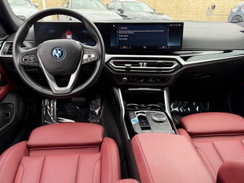 Used 2023 BMW i4 eDrive35Image 31
