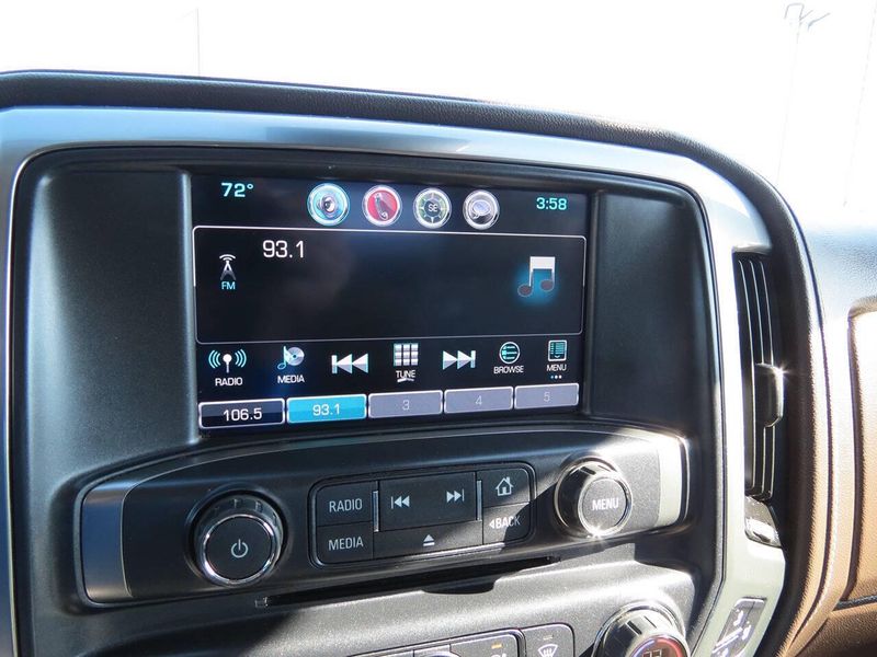 Used 2016 Chevrolet Silverado 1500 LTZ 4x4 4dr Crew Cab 5.8 ft. SBImage 18