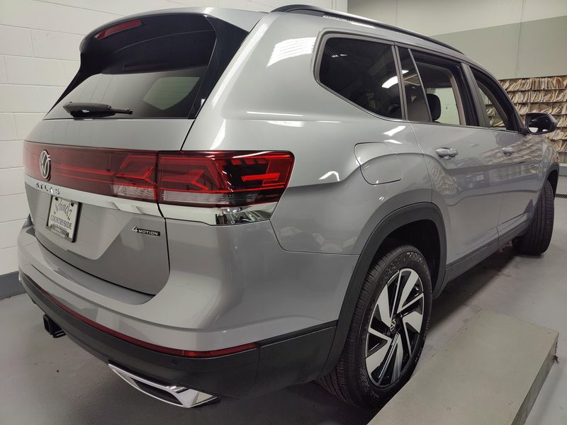 2025 Volkswagen Atlas SE AWD w/Technology PkgImage 11