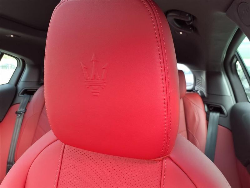 New 2026 Maserati Grecale ModenaImage 14