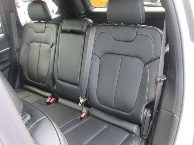 New 2026 Jeep Grand Cherokee Limited 4x4Image 22