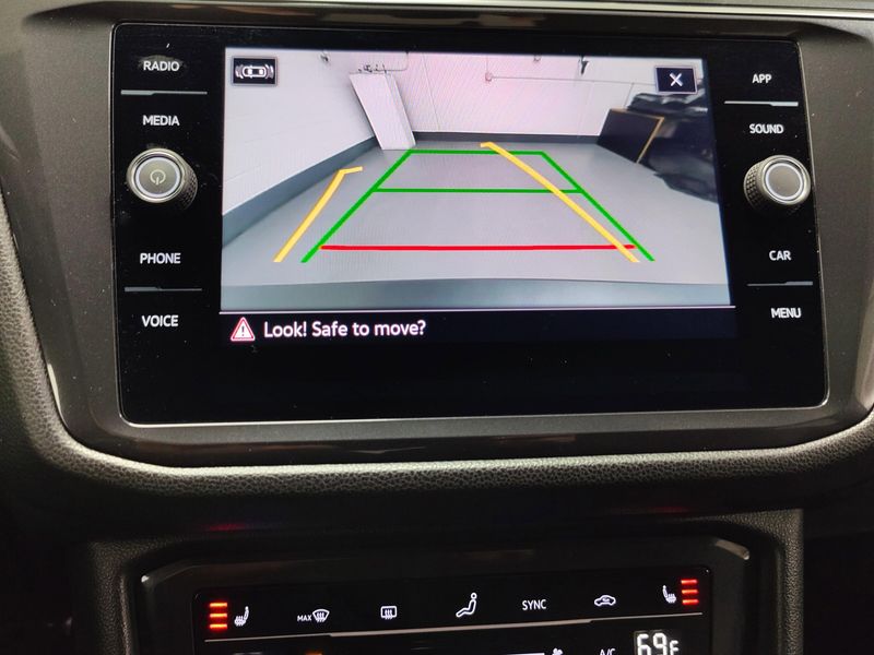 Used 2022 Volkswagen Tiguan SE R-Line Black AWD w/SUnroofImage 26