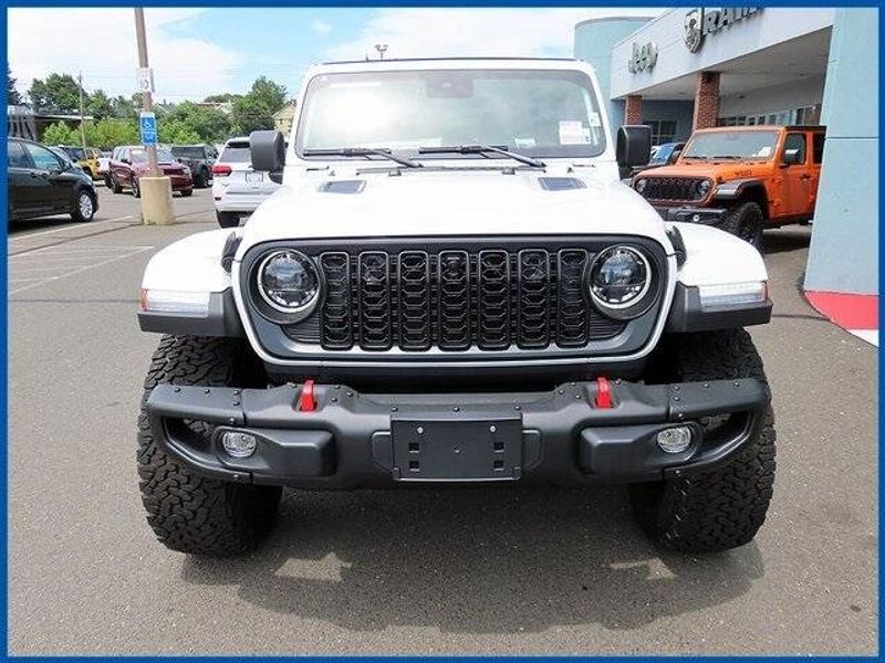 New 2025 Jeep Wrangler Rubicon XImage 3