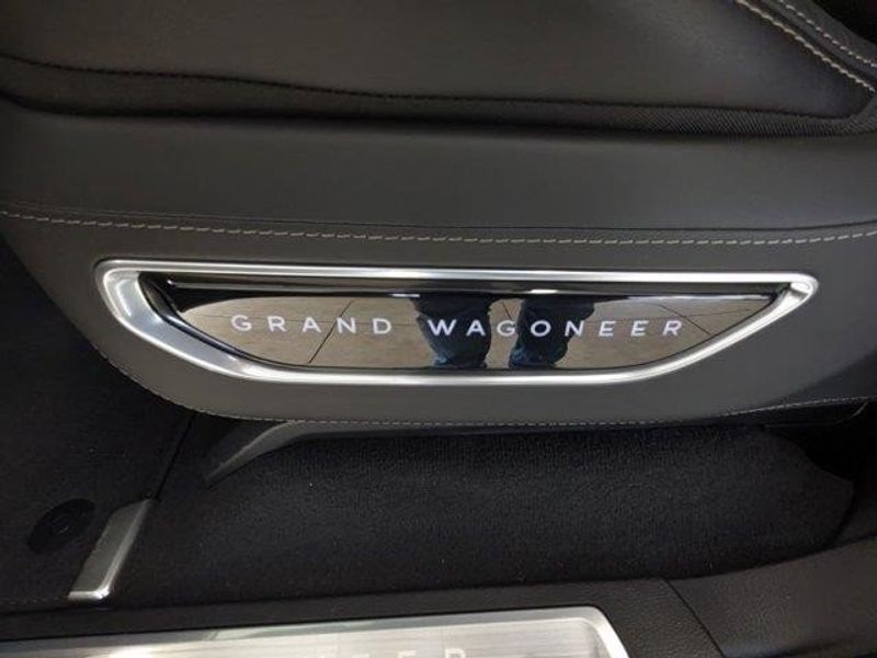 2023 Grand Wagoneer Wagoneer 