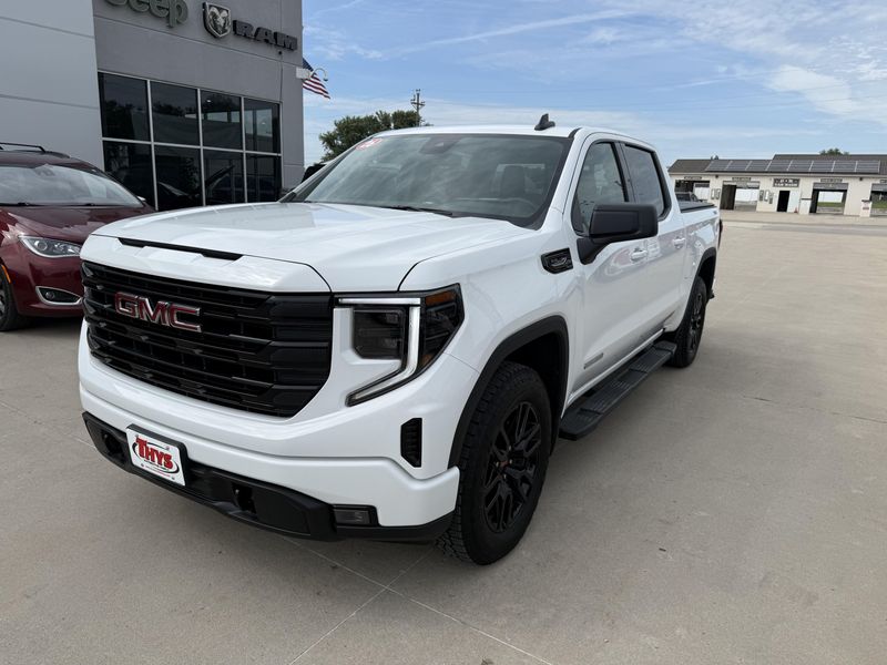 Used 2026 GMC Sierra 1500 ElevationImage 31