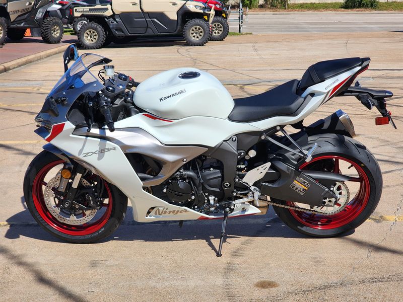 New 2025 Kawasaki NINJA ZX 6R | Wild West Motoplex
