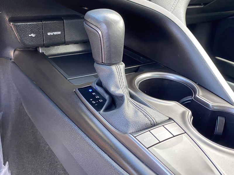 Used 2024 Toyota Camry SEImage 24