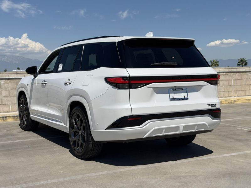 New 2026 Lexus TX 500h F SPORT Performance PremiumImage 8