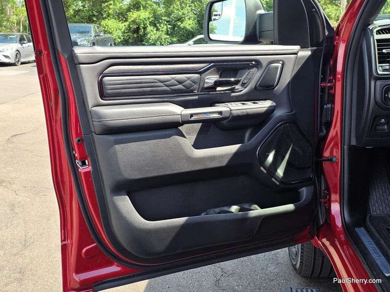 New 2026 RAM 1500 Limited Crew Cab 4x4 5'7' Box