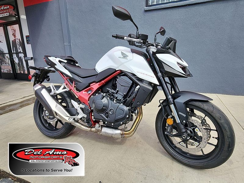 New 2025 Honda CB750 HORNET Image 1