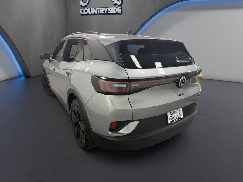 Used 2025 Volkswagen ID.4 Pro S AWD Long Range w/Glass RoofImage 12