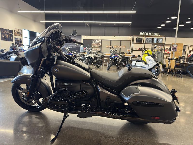 2025 BMW R 18 B - MINERAL GREY METALLIC MATTE