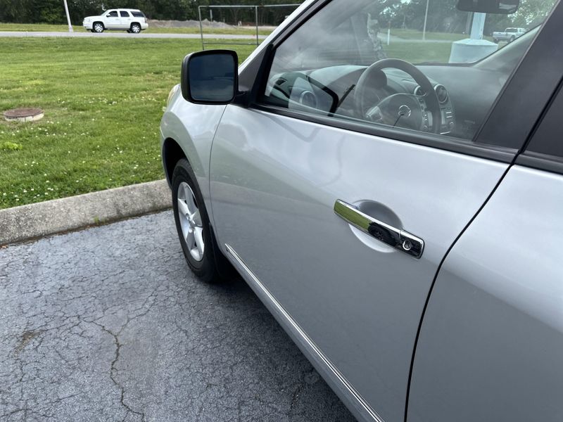 2012 Nissan Rogue SImage 11