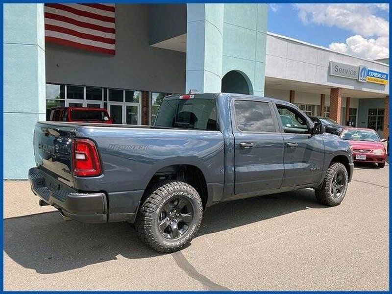 New 2025 RAM 1500 Image 8
