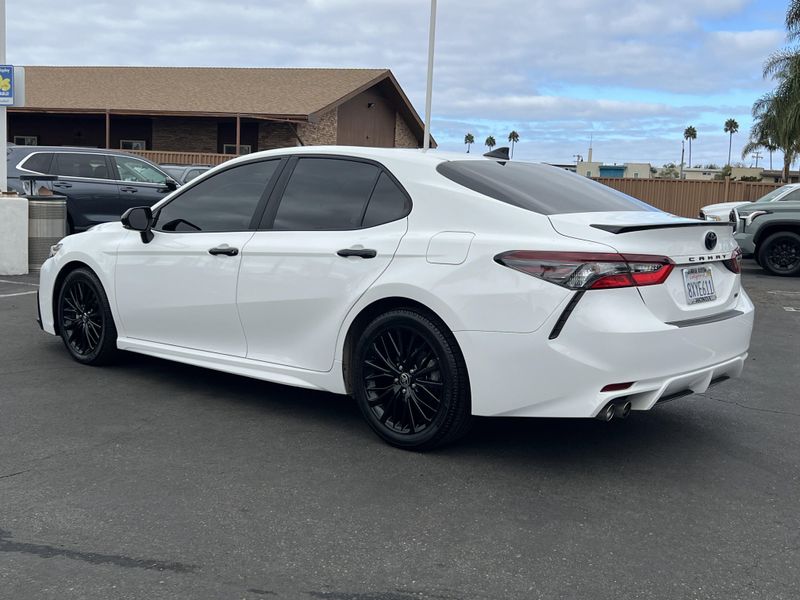 Used 2022 Toyota Camry Hybrid SEImage 21
