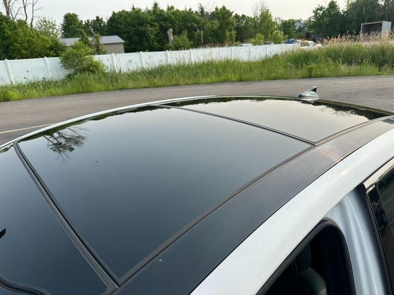 2015 Kia Optima SXLImage 17