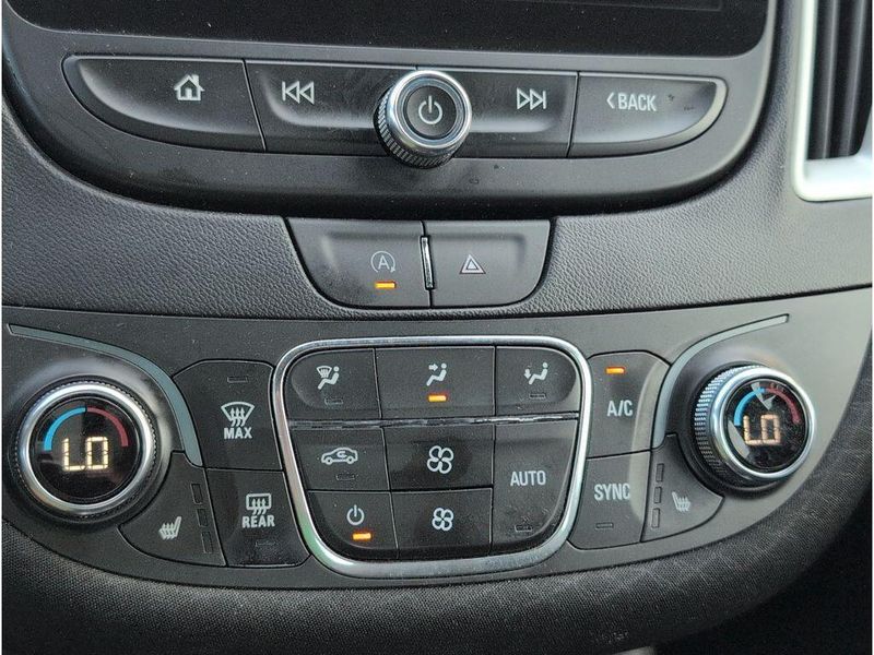 Used 2024 Chevrolet Malibu LTImage 16