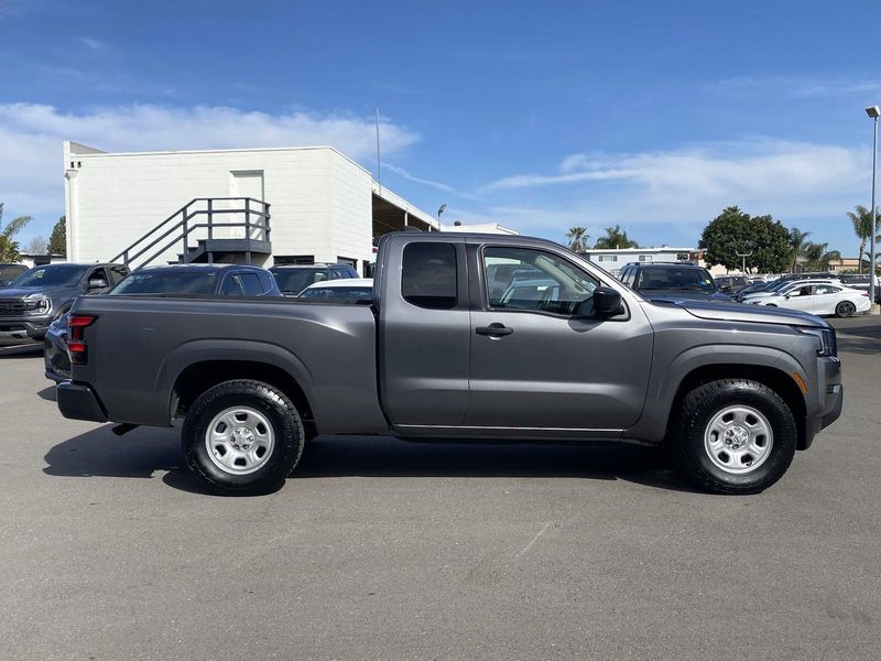 2022 Nissan Frontier SImage 3