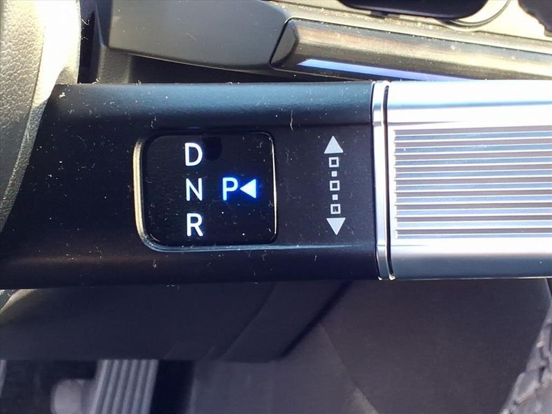 Used 2024 Hyundai Santa Fe CalligraphyImage 19