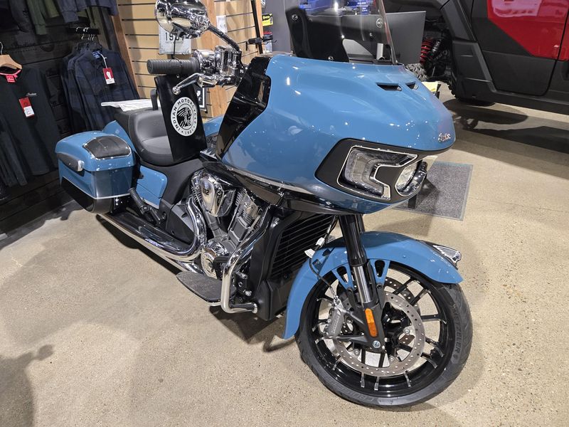 NEW 2026 INDIAN MOTORCYCLE CHALLENGER LIMITED WITH 112 PACKAGE Image 1