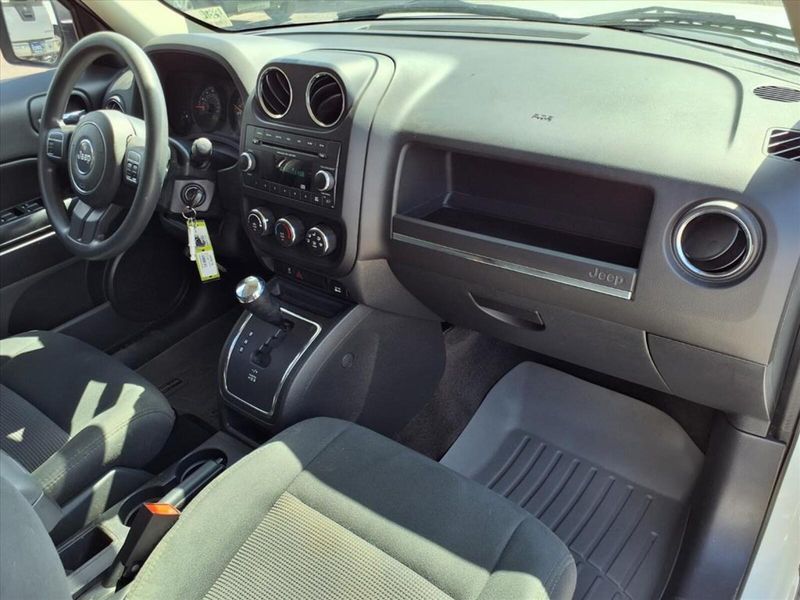 2015 Jeep Patriot Sport photo 5