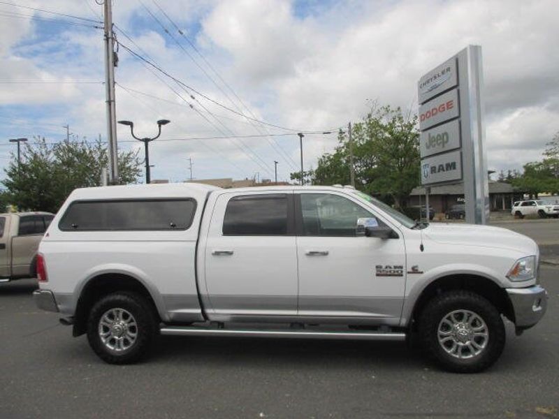 2015 RAM 3500 LaramieImage 6