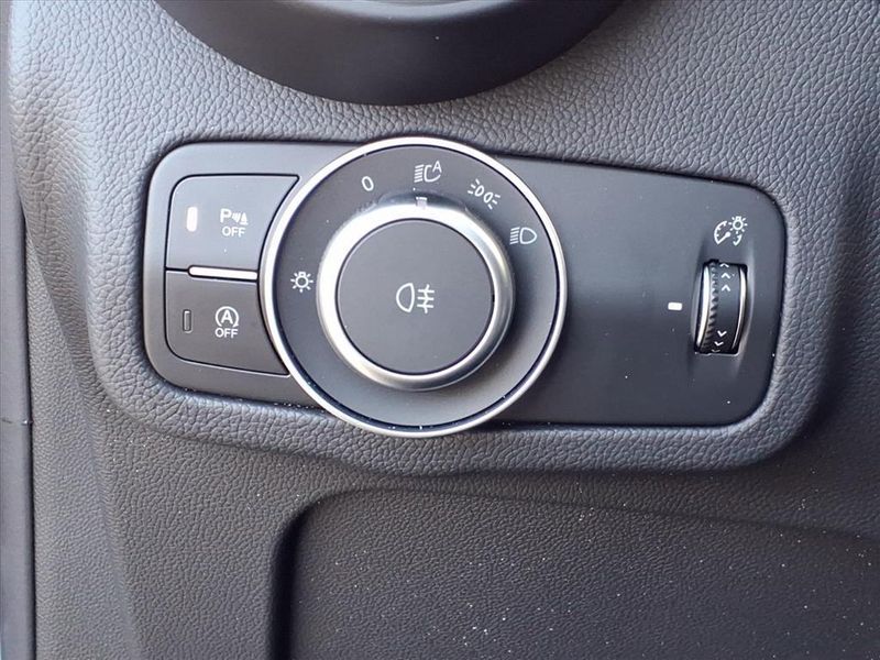 New 2025 Alfa Romeo Stelvio AwdImage 18