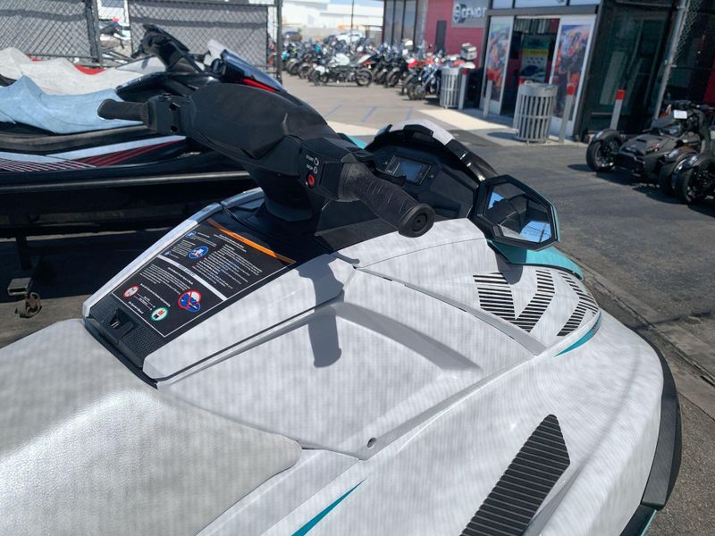 New 2025 Yamaha VX Image 17