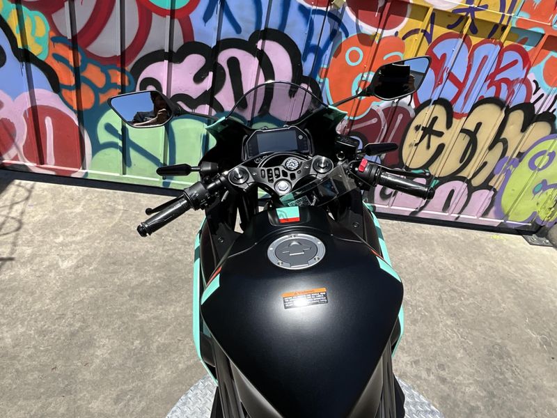 New 2026 Yamaha YZF-R3 ABS Image 9