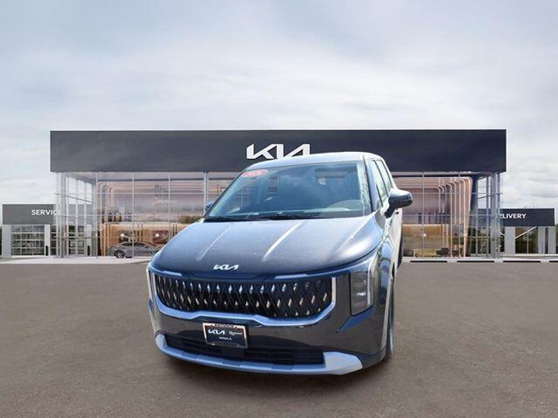 New 2026 Kia Carnival LXSImage 8