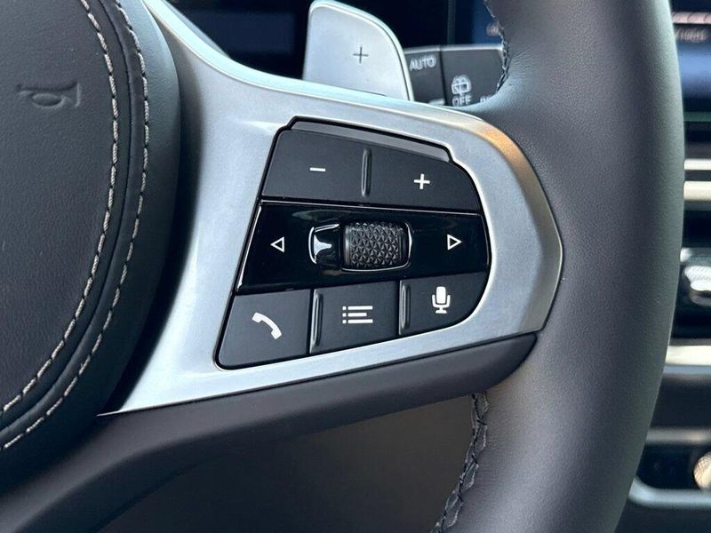 New 2027 BMW X7 xDrive40iImage 23