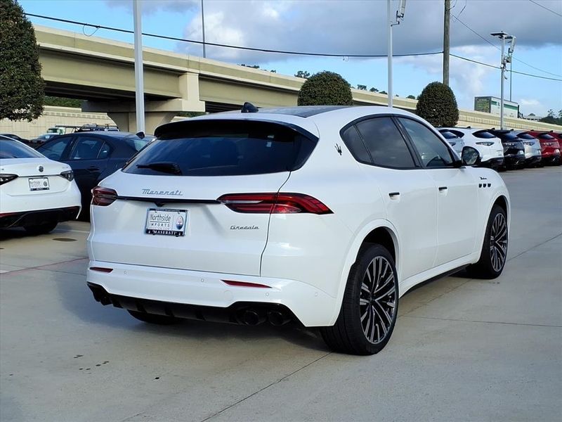 New 2025 Maserati Grecale ModenaImage 7