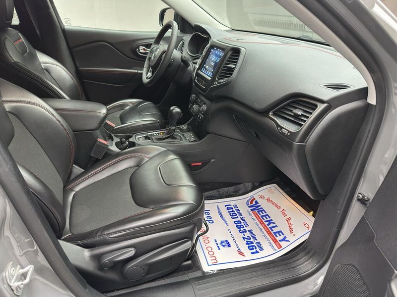 Used 2022 Jeep Cherokee TrailhawkImage 17