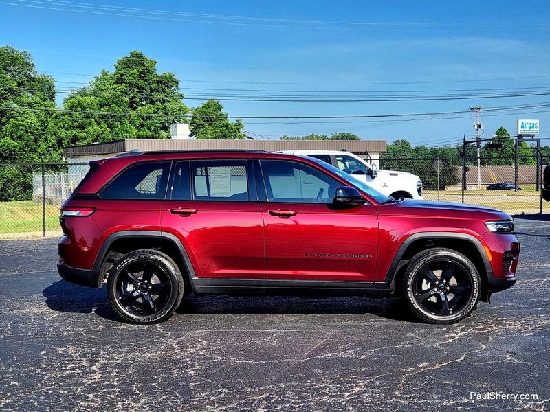 Used 2023 Jeep Grand Cherokee Altitude X