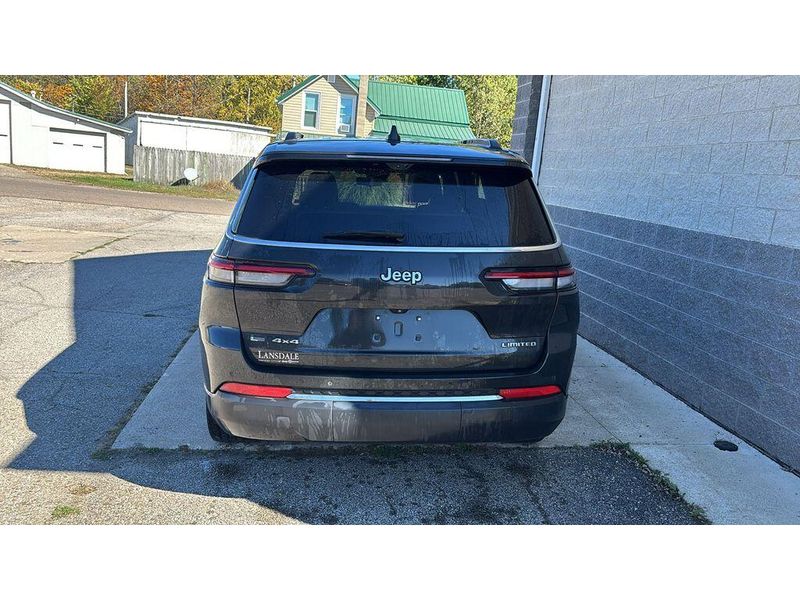 Used 2023 Jeep Grand Cherokee L LimitedImage 4